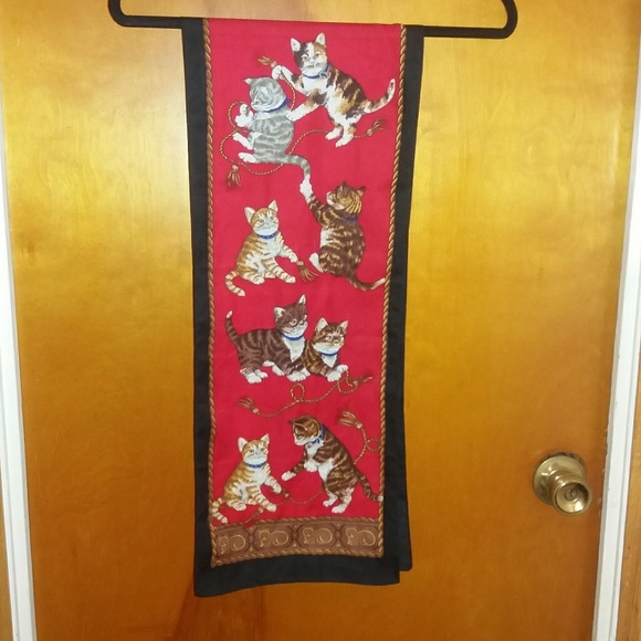 Vintage silk kitten print scarf - Picture 3 of 6
